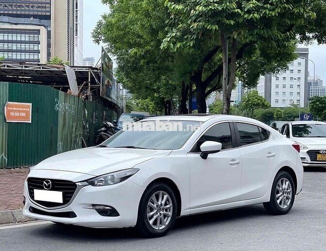 Mazda 3 Luxury 2019 siêu đẹp 4,2 vạn km