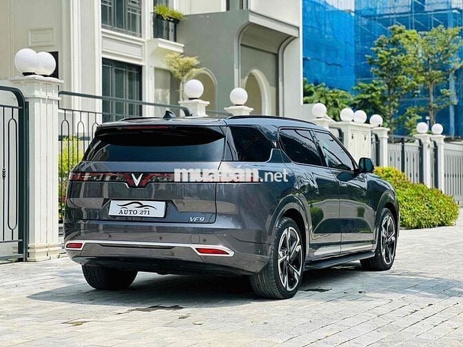 VinFast VF9 2023 Plus - 15000 km