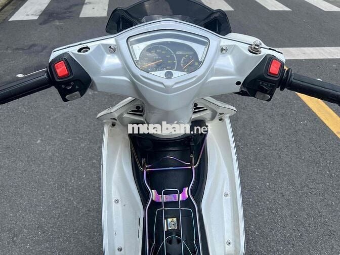 Ex 135 xuống áo 2010 biển 83
