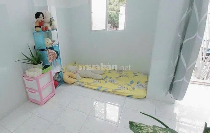 Phòg lầu 1 sạch đẹp ML Panasonic, giờ tự do tiện đi lại gần chợ Phú Lâ