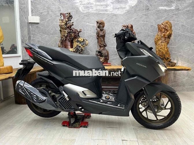 👉Vario 160cc chính chủ 2024 xe như xe mới