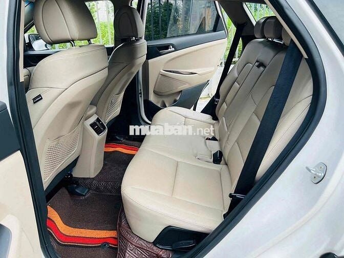 Hyundai Tucson 1.6Turbo 2018 màu trắng siêu đẹp