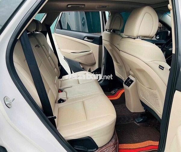 Hyundai Tucson 1.6Turbo 2018 màu trắng siêu đẹp