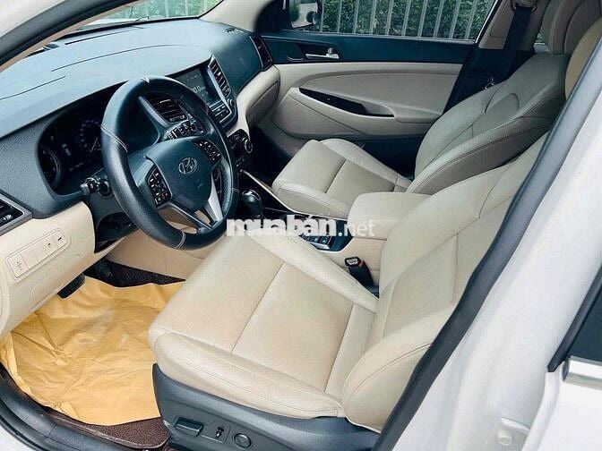 Hyundai Tucson 1.6Turbo 2018 màu trắng siêu đẹp