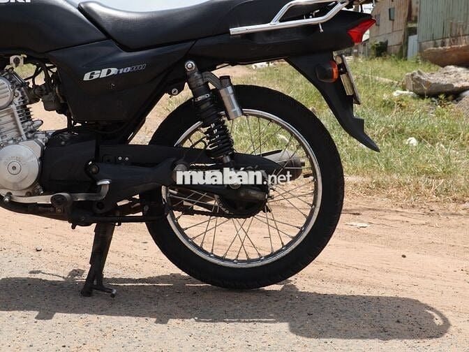 Suzuki GD110 vô nhiều đồ chơi mới.