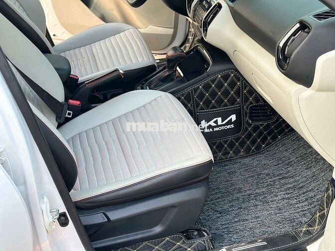 Kia Sonet 2024 Premium 1.5 AT - 12000 km