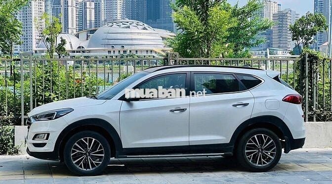 Hyundai Tucson 2.0ATH sx 2021 màu trắng siêu đẹp
