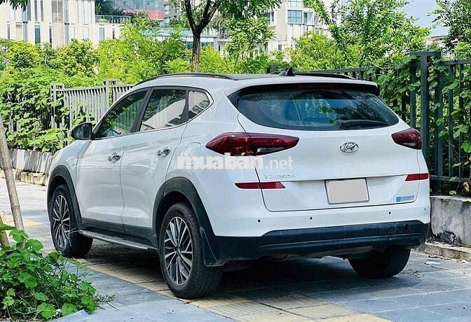 Hyundai Tucson 2.0ATH sx 2021 màu trắng siêu đẹp
