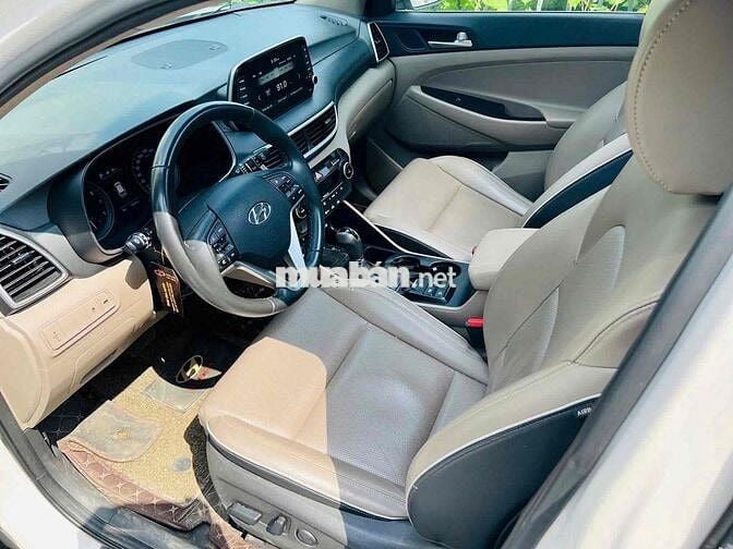 Hyundai Tucson 2.0ATH sx 2021 màu trắng siêu đẹp