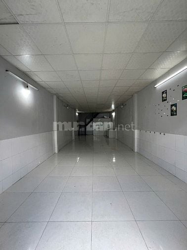 Nhà bán 1 trệt 1 lầu, sổ riêng mới 2025, đối diện chợ đầu mối Hóc Môn