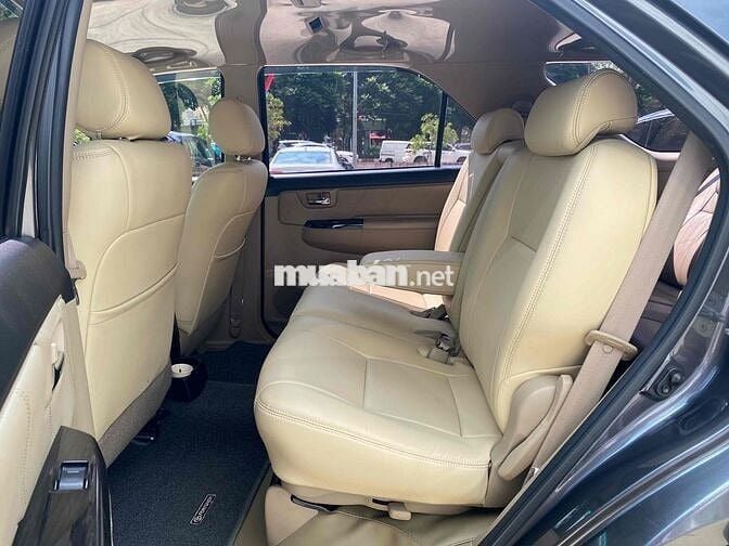 Toyota Fortuner 2014 2.7V 4x2 - 98000 km