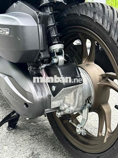 vario xe lướt chạy mới dc 777km.