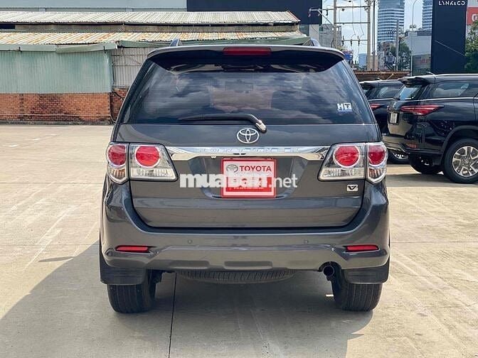 Toyota Fortuner 2014 2.7V 4x2 - 98000 km