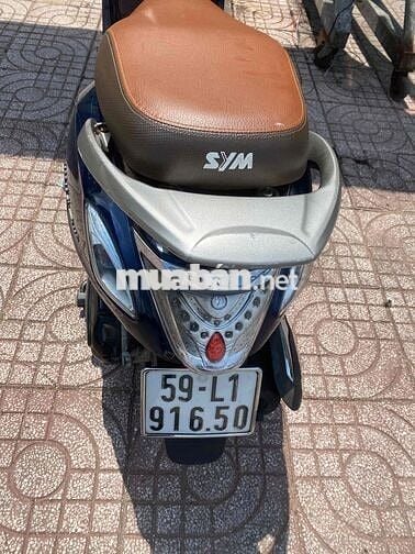 xe Venus 125 xanh
