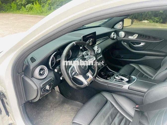 Mercedes Benz C Class 2015 C250 Exclusive - 5 km