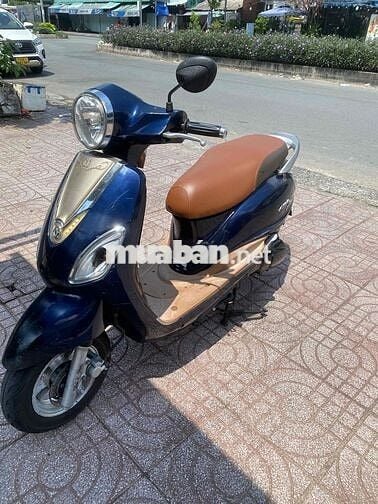 xe Venus 125 xanh