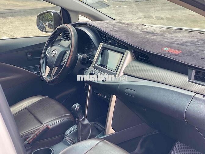 Toyota Innova 2021 E 2.0 MT - 71000 km