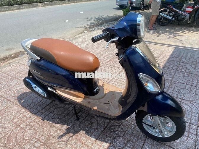 xe Venus 125 xanh
