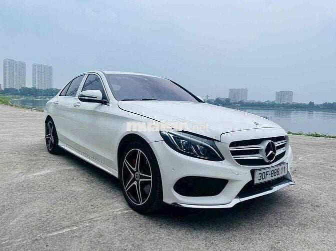 Mercedes Benz C Class 2015 C250 Exclusive - 5 km
