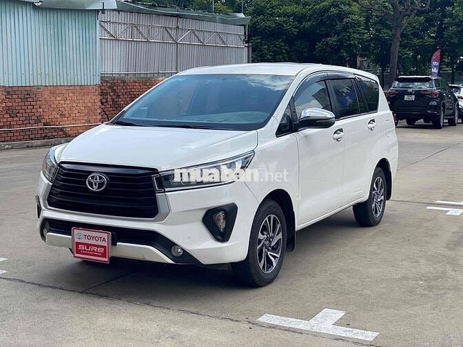 Toyota Innova 2021 E 2.0 MT - 71000 km