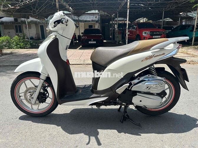 HONDA SHMODE 2015
