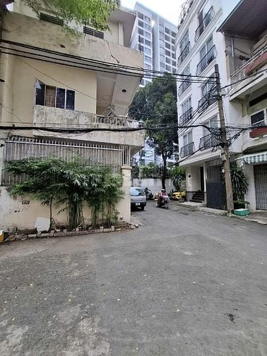 Bán nhà 2 mặt hẻm ô tô đường Yên Thế Quận Tân Bình giá 14,9 tỷ