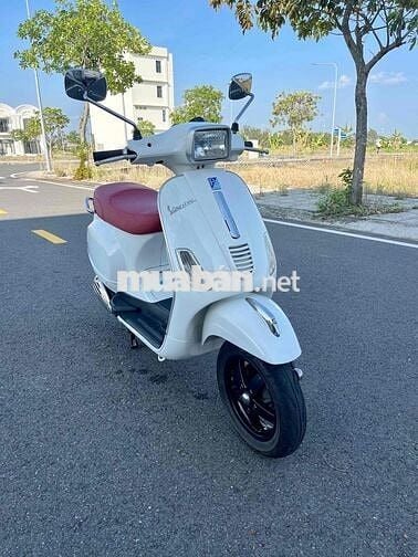 Bán Vespa 150 Fi đèn vuông đẹp long lanh biển Vip