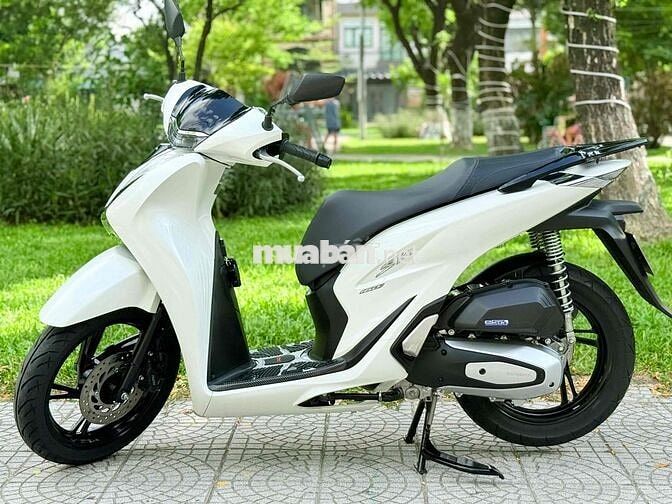 Sh 160 nguyên rin 100%. 2 khoá 2 gương theo xe