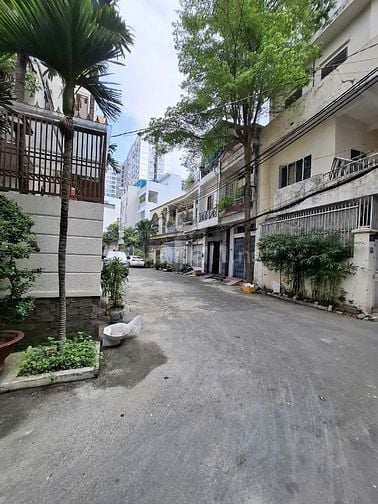 Bán nhà 2 mặt hẻm ô tô đường Yên Thế Quận Tân Bình giá 14,9 tỷ