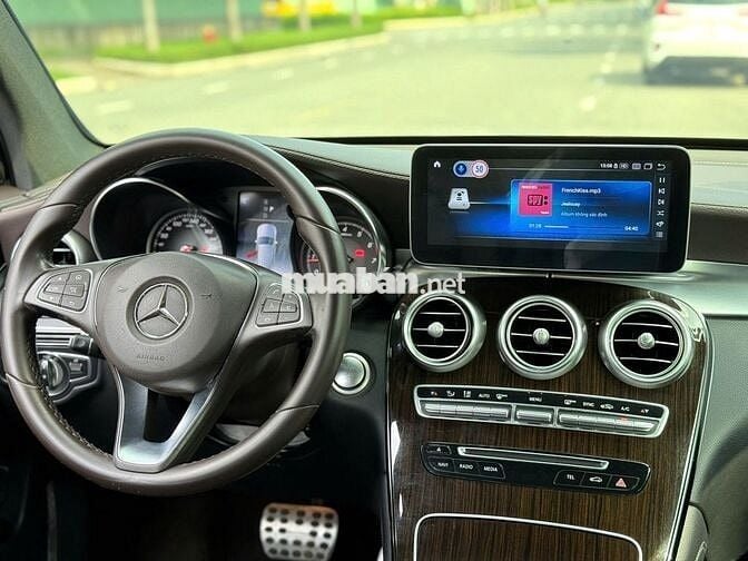 Mercedes Benz GLC200 2018 - 50000 km