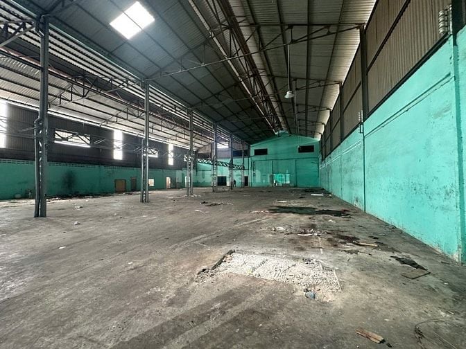 Cho thuê kho chứa hàng đường Bùi Cẩm Hổ, Tân Phú_DT:1.100m2