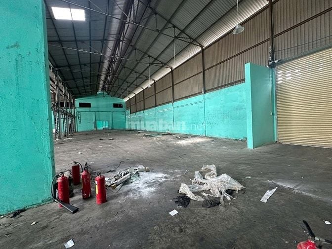 Cho thuê kho chứa hàng đường Bùi Cẩm Hổ, Tân Phú_DT:1.100m2