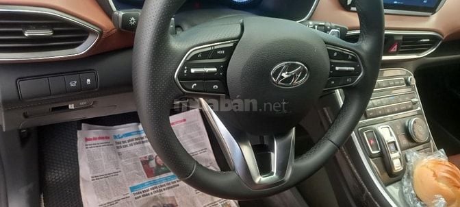 Cần bán xe huynhdai santafe đời cuối 2023,xang tiêu chuẩn 
