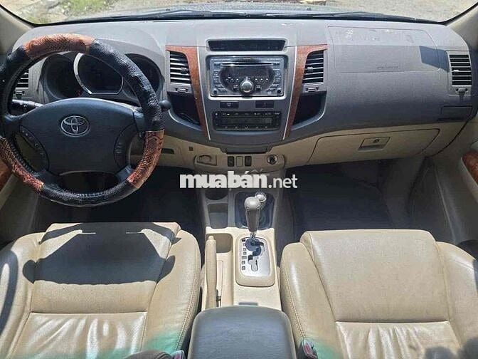 Toyota Fortuner 2.7V 4x4AT 2010 - 71000km