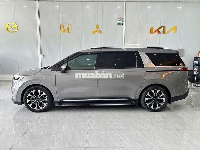 Kia Carnival 2.2D Sig 2023, Zin 100%, Màu Cực Độc