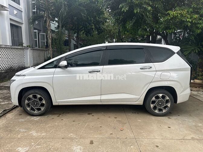 Hyundai Stargazer 2022 Cao cấp 1.5 AT - 32600 km
