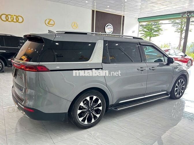 Kia Carnival 2.2D Sig 2023, Zin 100%, Màu Cực Độc