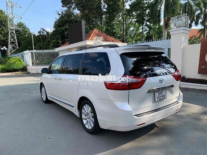 Toyota Sienna limited sx 2015 fom mới một chủ