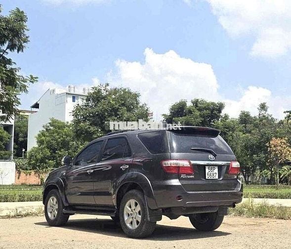 Toyota Fortuner 2.7V 4x4AT 2010 - 71000km