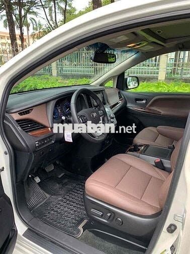 Toyota Sienna limited sx 2015 fom mới một chủ