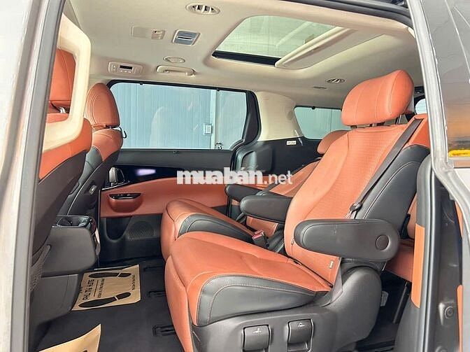 Kia Carnival 2.2D Sig 2023, Zin 100%, Màu Cực Độc
