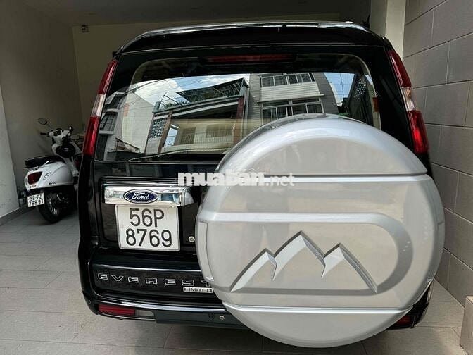 Ford Everest máy dầu,số tự động đời 2010 một chủ