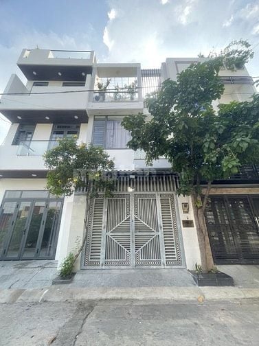 Bán Gấp Lô Đất Đường Xe Tải, DT 57m2 (4.5x13.6) Sổ hồng riêng, Thủ Đức