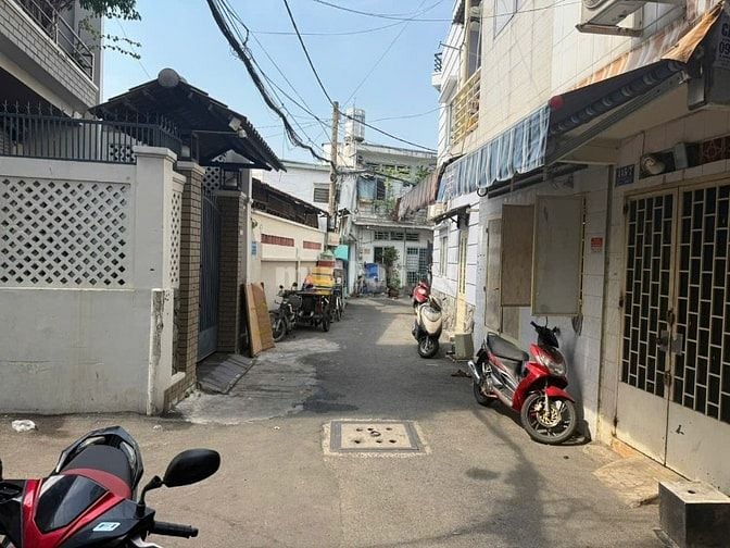 Nhà 3 Lầu cao cấp thiết kế cổ điển HXH Nguyễn Văn Nghi, p1 gò vấp