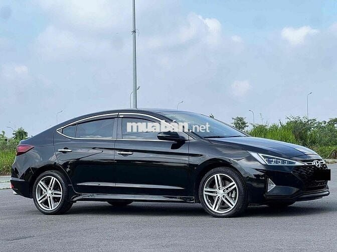 Hyundai Elantra 2020 1.6 AT Sport - 48000 km