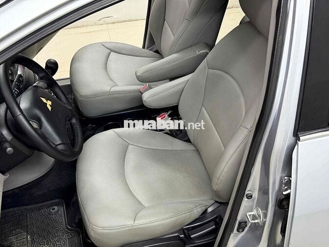 Mitsubishi Grandis 2005 2.4 AT - 120000 km