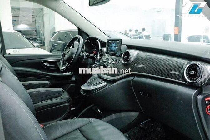 Mercedes V250 Luxury model 2021