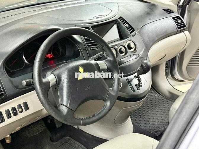 Mitsubishi Grandis 2005 2.4 AT - 120000 km