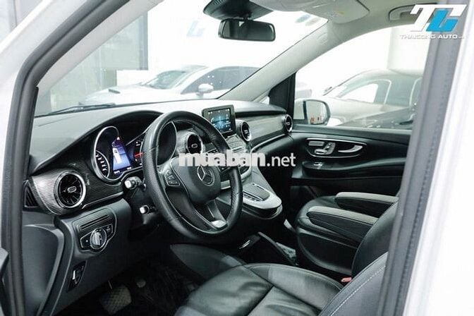 Mercedes V250 Luxury model 2021