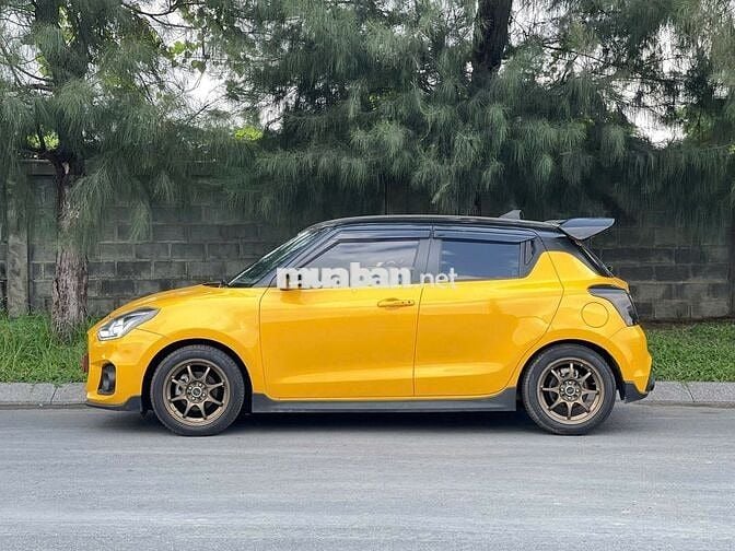Suzuki Swift 2020 GLX 1.2 AT full đồ chơi 47000 km